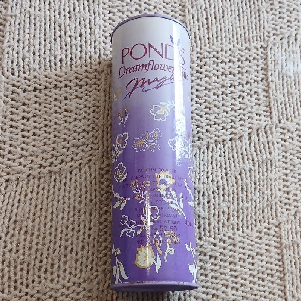 Pond's Dreamflower Magic Talc